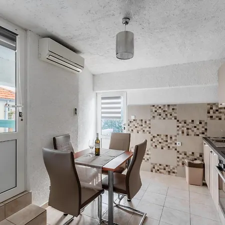 With Parking Space - Mulo, Zadar - 24353 Apartment Vrsi