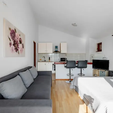 Apartment With Parking Space - Mulo, Zadar - 24353 *