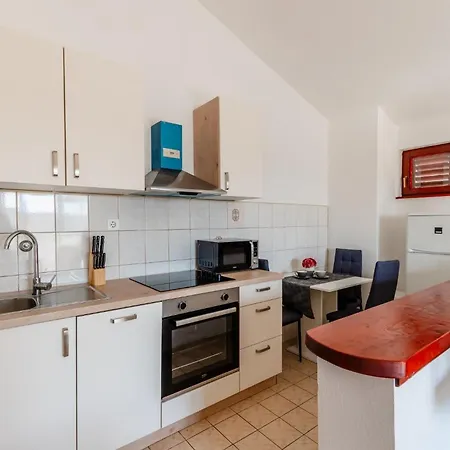 With Parking Space - Mulo, Zadar - 24353 * ורסי